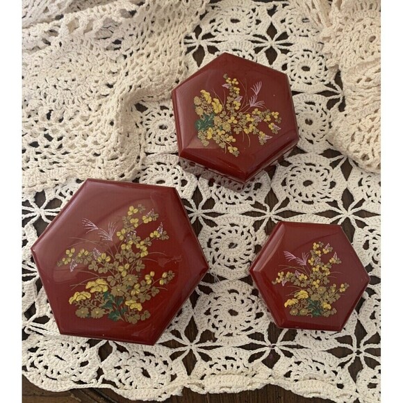 Vintage Hong Kong Red Hexagonal Nesting/Stacking Floral Plastic Trinket Boxes - Picture 1 of 7